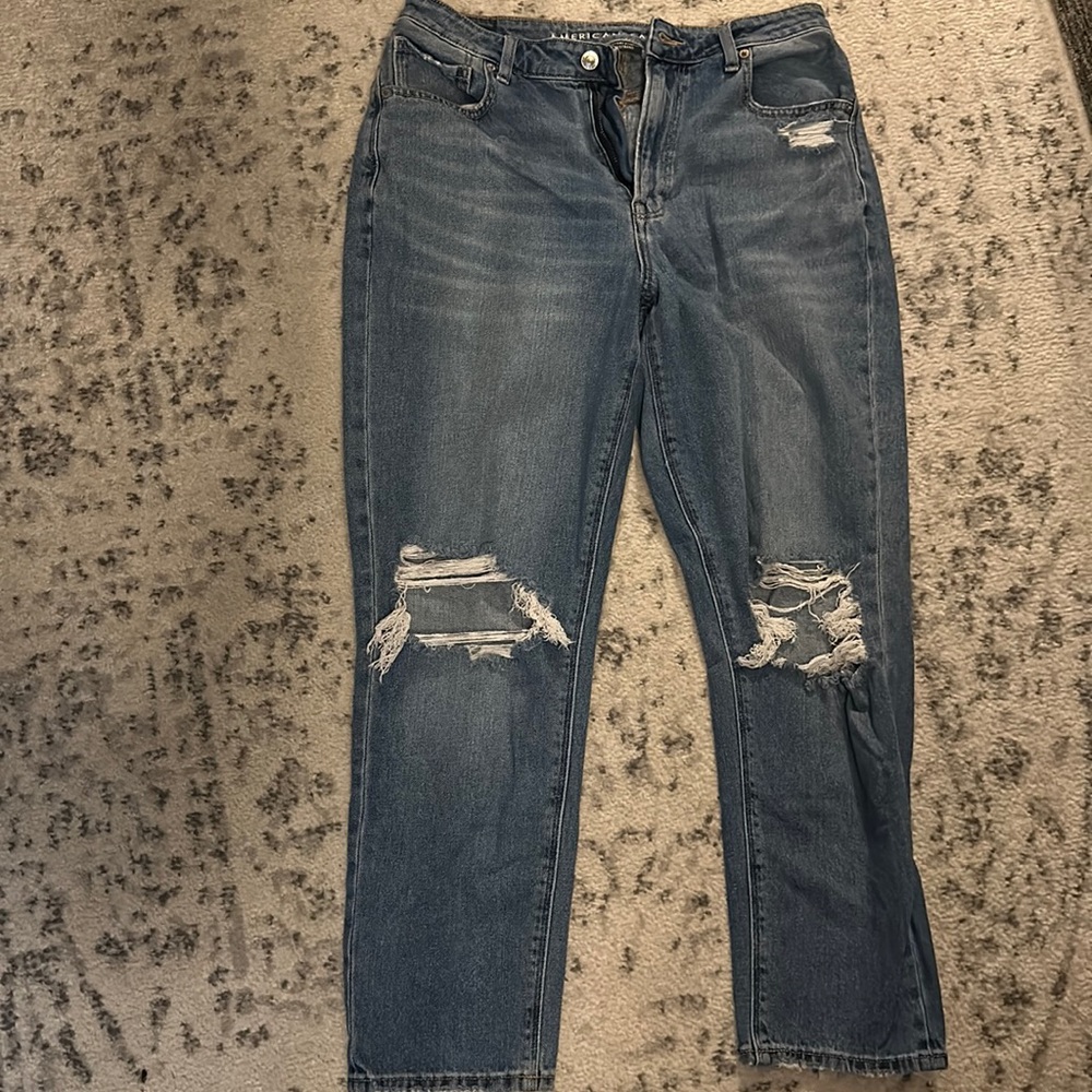 American Eagle Mom Jeans
